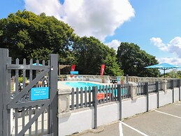 42 Valley Lodge