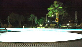 Ariadni Hotel Bungalows