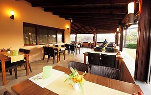 Ariadni Hotel Bungalows