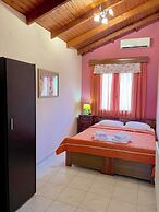 Ariadni Hotel Bungalows
