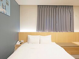 Hotel Leo