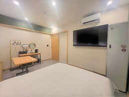 Hotel Leo