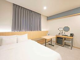 Hotel Leo