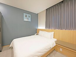 Hotel Leo