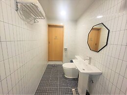 Hotel Leo