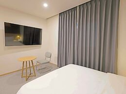 Hotel Leo