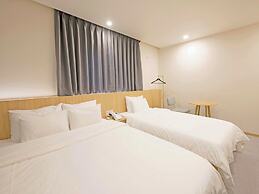 Hotel Leo