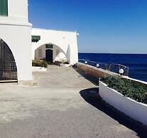 Villa - Private Pool, Free Parking & pet Friendly