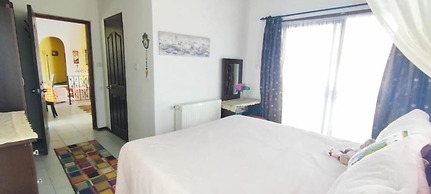 Villa - Private Pool, Free Parking & pet Friendly