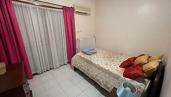 Villa - Private Pool, Free Parking & pet Friendly