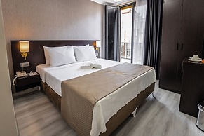 Mays Royal Hotel
