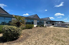 27 Tower View Pevensey Bay Holiday Park Beach