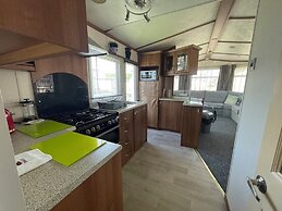 27 Tower View Pevensey Bay Holiday Park Beach