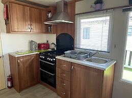 27 Tower View Pevensey Bay Holiday Park Beach