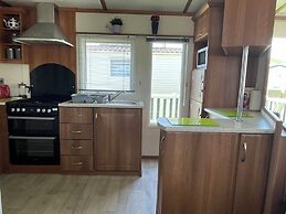 27 Tower View Pevensey Bay Holiday Park Beach