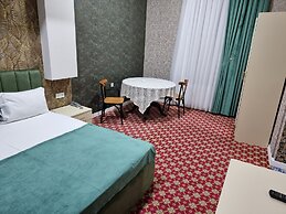Perron Hotel