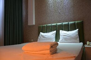 Perron Hotel