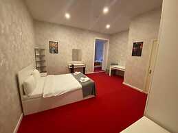 Perron Hotel
