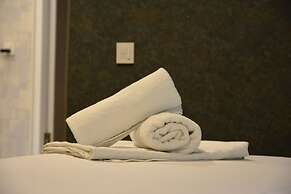 Perron Hotel