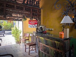 Tree House Lodge