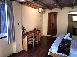 Tree House Lodge