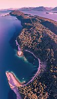 Isla Victoria - Folk Camp