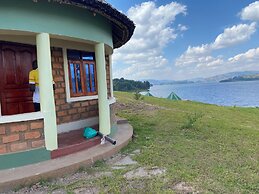 Nyamunyonyi Lake Resort