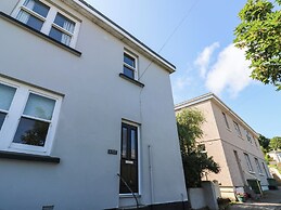 8 Rosewall Cottages