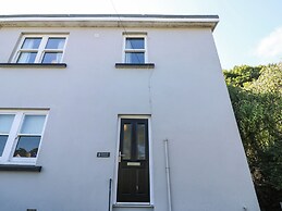8 Rosewall Cottages