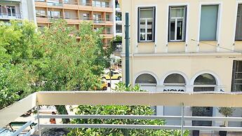 Grand Apartment in Acropolis Museum