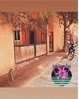 La Palmera Hostel