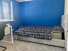 6-bed House-reading-sleeps12-towncentre