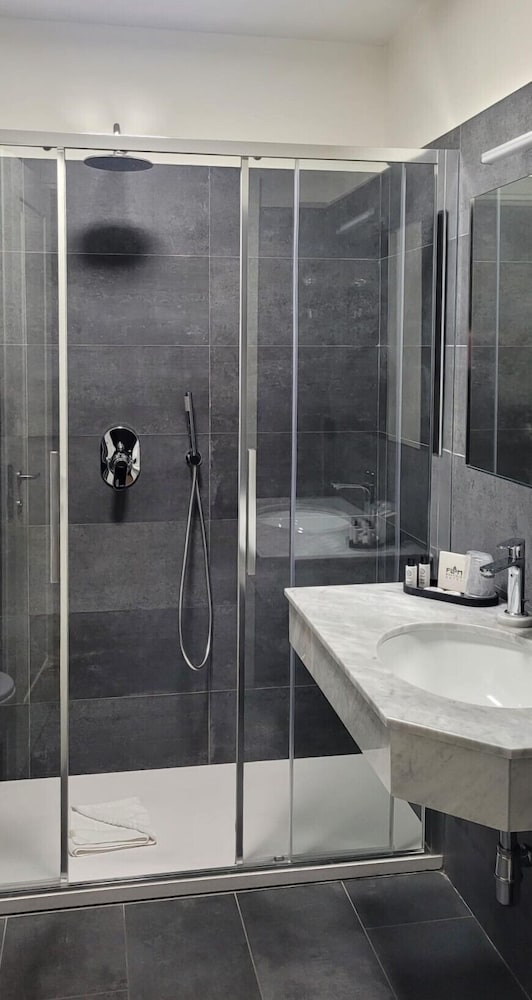 Flom Boutique Hotel