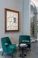 Flom Boutique Hotel