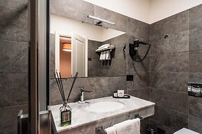 Flom Boutique Hotel