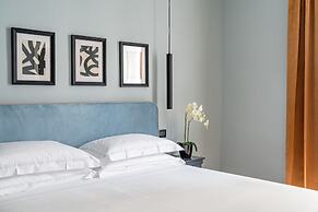 Flom Boutique Hotel