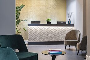 Flom Boutique Hotel