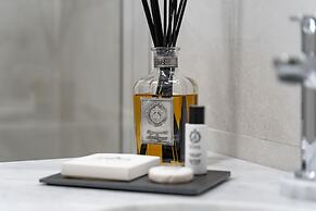 Flom Boutique Hotel