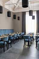 Flom Boutique Hotel