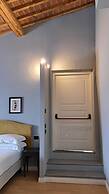Flom Boutique Hotel
