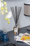 Flom Boutique Hotel