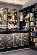 Flom Boutique Hotel