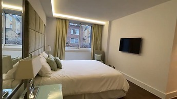 Two Bedroom Flat in Belgravia