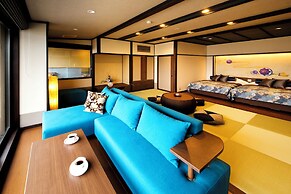 Kanazawa YuOnsen Hyakurakusou