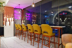 HOTEL THE GRAND TARA
