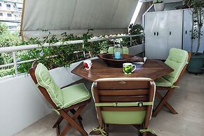 Stylish Athinas House in Kallithea