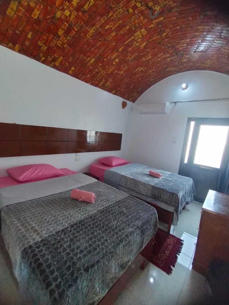 Jamaica Guest House