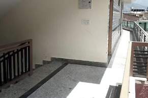 Goroomgo J J Regency Manali