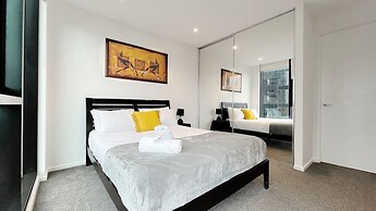 Melbourne One 2B2B1C Apt by GoodLive