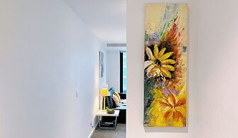 Melbourne One 2B2B1C Apt by GoodLive